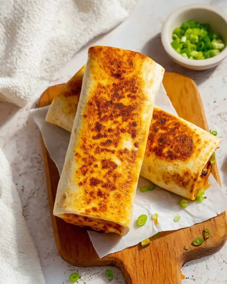 Cheesy Garlic Chicken Wraps Recipe